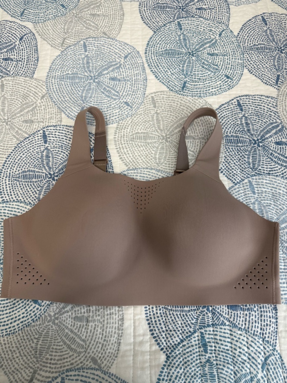 Victoria's Secret Smooth Wireless Sports Bra